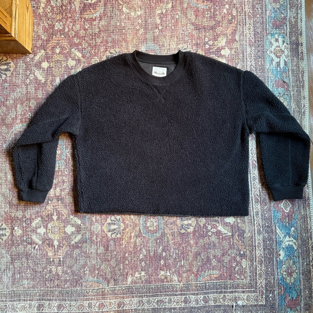 American Eagle Outfitters women’s Medium Sherpa Dark Gray Fleece Sweater Crop